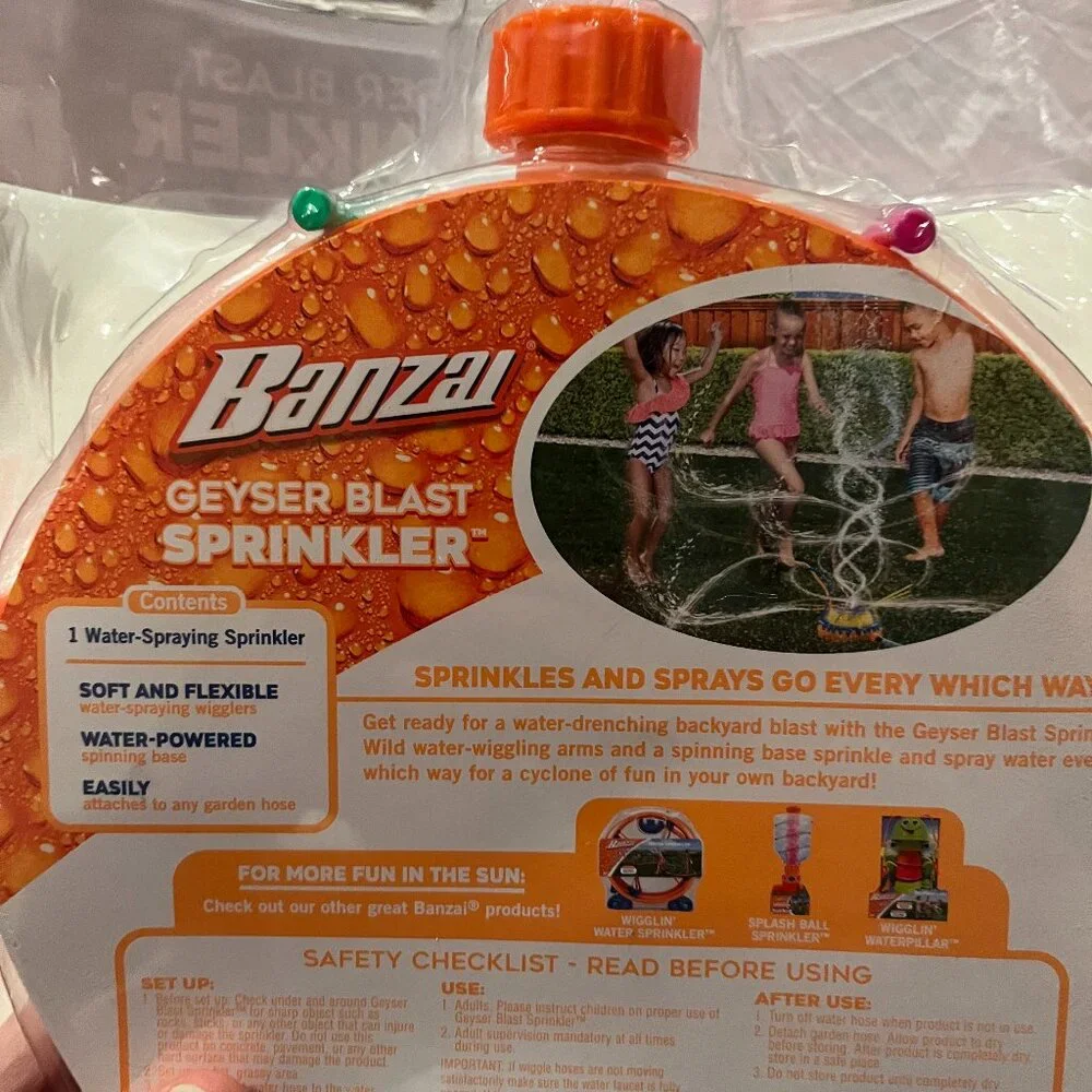 Sprinkler Water Toy-  Banzai Geyser Blast   ‎  Ages 3+ (NEW)